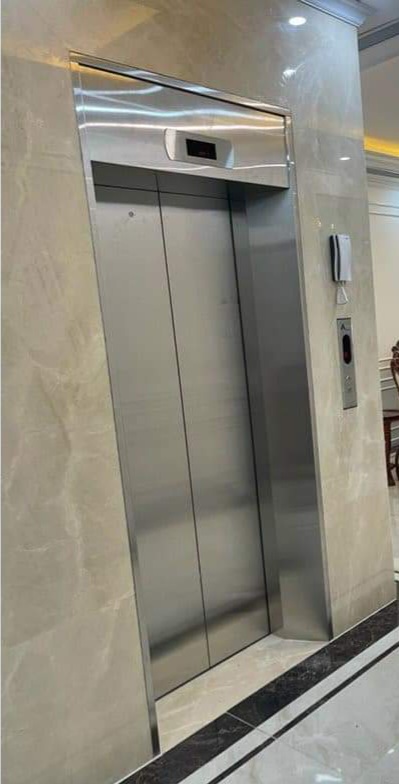 Tôi cho thuê nhà mới, căn góc, 94m2_ 5T; vỉa hè, Hoàng Quốc Việt-31 Tr - Ảnh 1